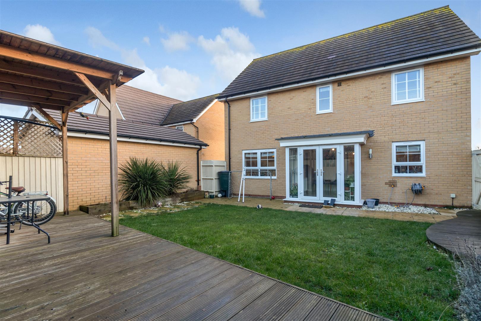 Westergate Avenue, Brooklands, Milton Keynes